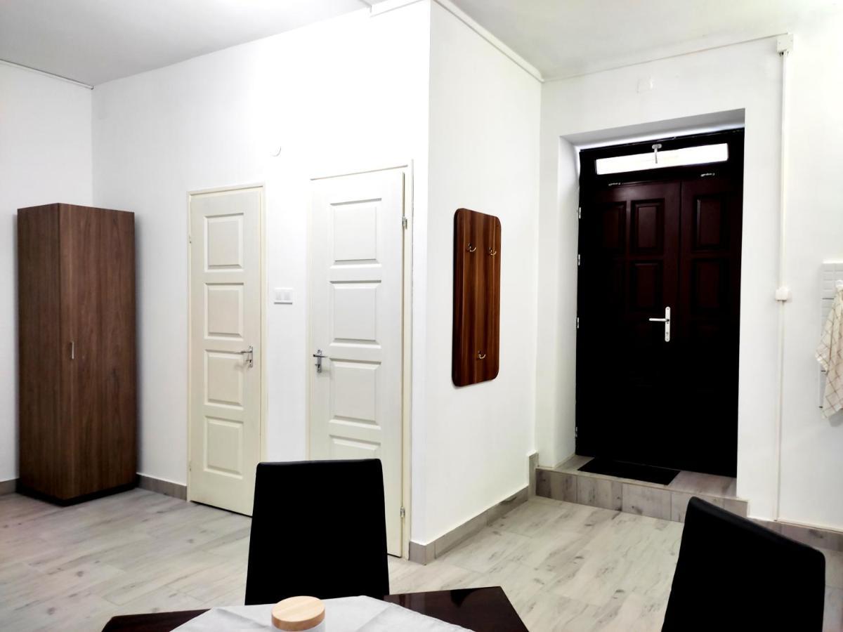 Dunapart Apartment Vác Exterior foto